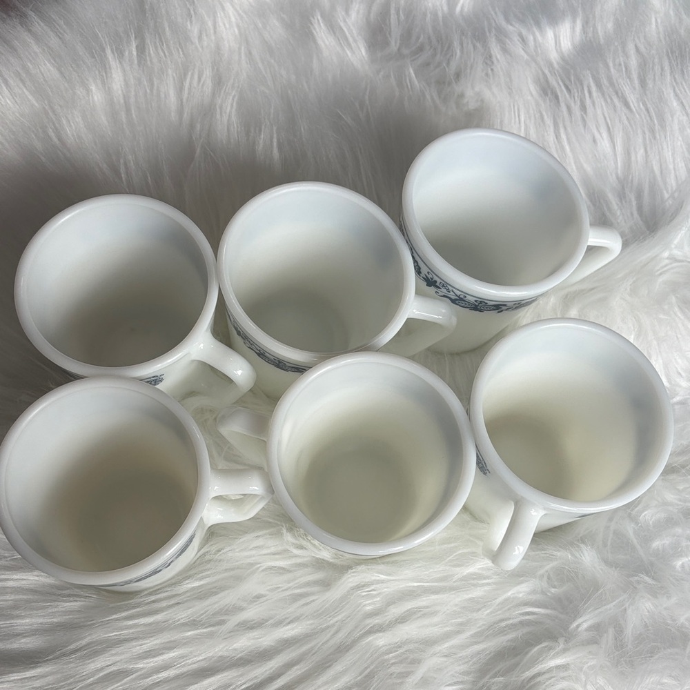 Vintage Pyrex Old Town Milk Mugs Set - Picture 4 of 4